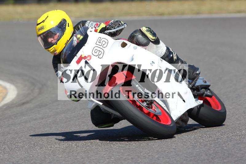 Archiv-2022/50 09.08.2022 MSS und TÖFF Track Day ADR/Gruppe rot/95